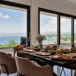 Sea & Stone 4*
