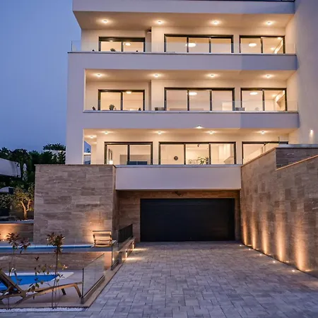 Sea & Stone Гостевой дом 4*